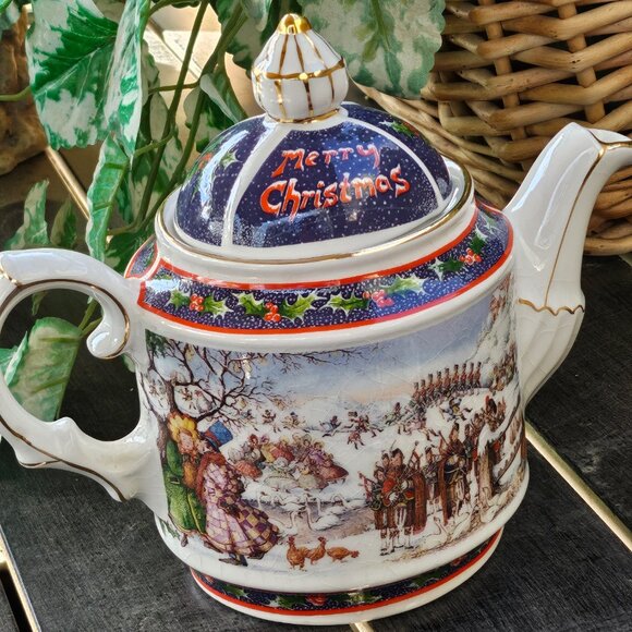 Vintage Sadler Twelve Days of Christmas - Merry Christmas Teapot - Picture 3 of 13